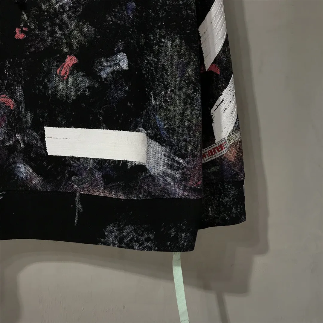 Top tested version OFFWHITE Starry Sky Fireworks Melbourne Limited Splash Ink Hoodie Hooded Pullover Fabric: Customized (more than 490 grams - double-ply large terry fabric at the counter) high-weight fabric made into clothes that look more textured, soft to the touch, super thick, classic version, small dropped shoulders, micro silhouette! Pay attention to the important points~ The weight of more than 490 grams is not exaggerated and does not contain water. Those sellers who brag about the weight can only deceive novice customers. But when you get our goods, the weight and sinking are right there. You can taste it yourself, and the texture does not lie! (100% cotton fabric, no pilling) The white arrows on the back + the stripes on the arms are all made of foam and have a feel and protrusions. The fireworks color system is obtained through contrasting printing. There are eight panels in the whole body. Seven color sets and eight panels are printed in eight times. The first layer is gray, the second layer is white, the third layer is yellow, the fourth layer is green, the fifth layer is blue, the sixth layer is purple, the seventh layer is orange. The last layer is arrow paint printing. The seven colors are layered on each other, which will also create new colors. The arrows on the back and the front squares are first glued and then hung in four layers. The paint has an obvious concave and convex feeling. Quality speaks for itself in the details. The blue letters are electrostatic three-dimensional flocking, which is done separately and then printed through high-temperature thermal transfer‼ ️It can be called a fake killer, you can see that every detail on the clothes is ceiling craftsmanship‼ ️ Size chart